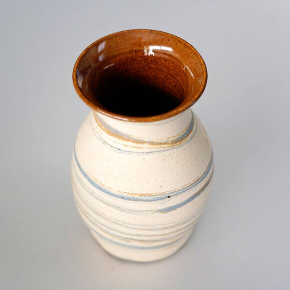 Ceramic Vase - Picture 3 of 6